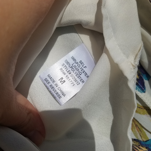 Gilli Wrap Style Dress - Picture 2 of 8